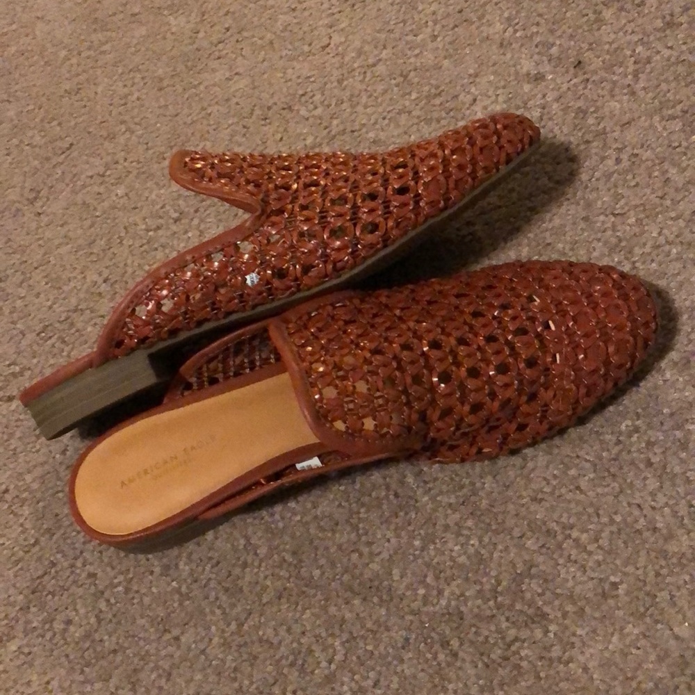 NWOT AE Mules